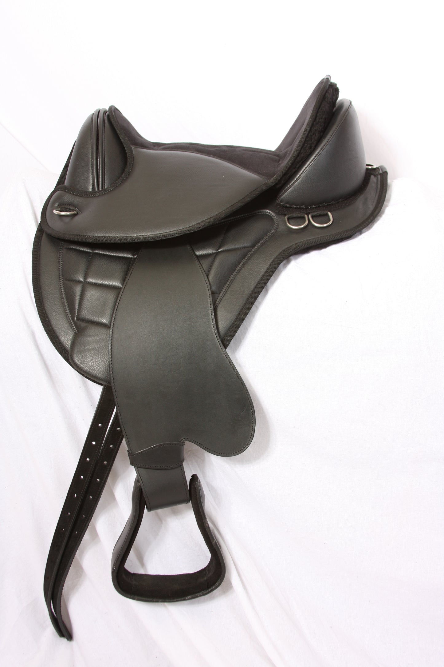 Shasta Echo (Synthetic Saddle)